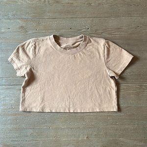 Urban Outfitters tan cropped tee size xs